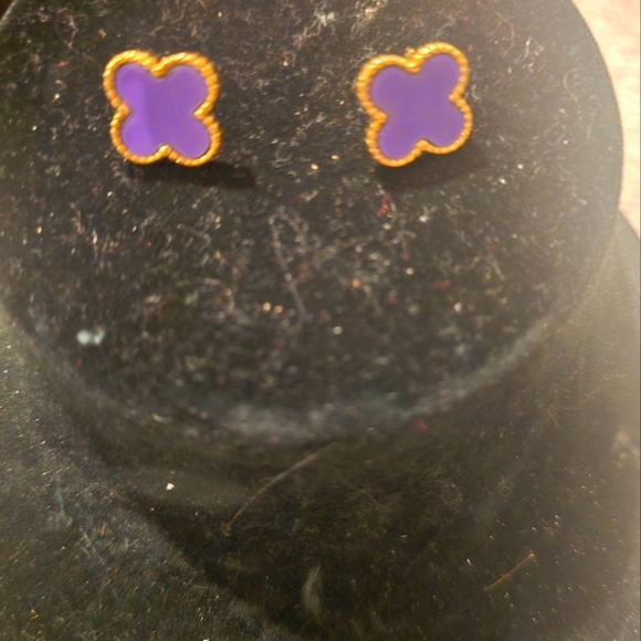 18kgp Dubai Jewlery - Picture 1 of 5